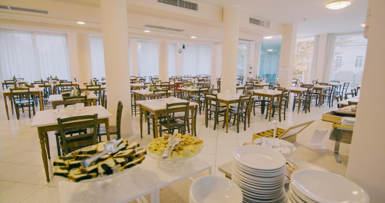 Hotel Beverly Rimini Exterior photo