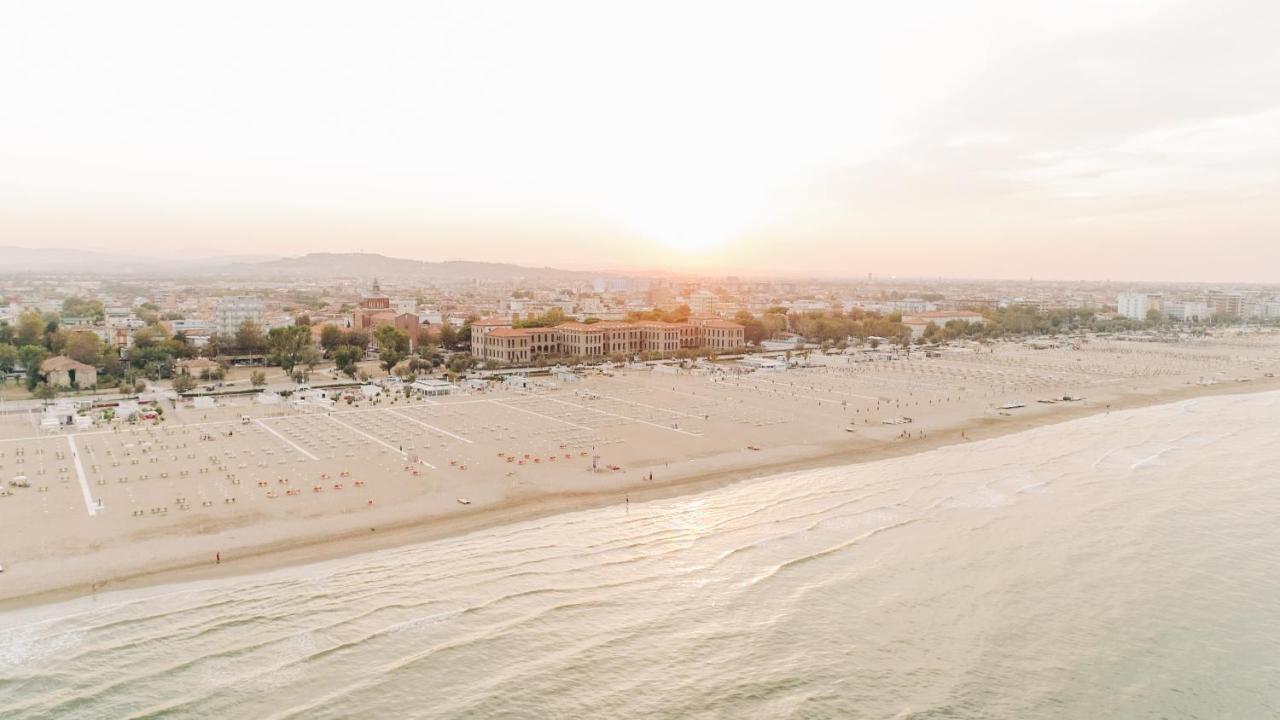 Hotel Beverly Rimini Exterior photo