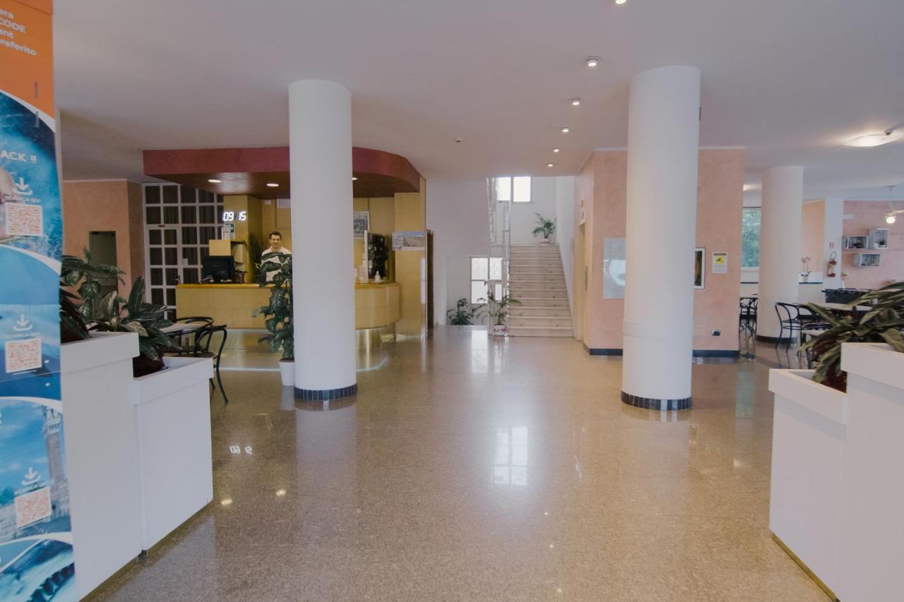 Hotel Beverly Rimini Exterior photo
