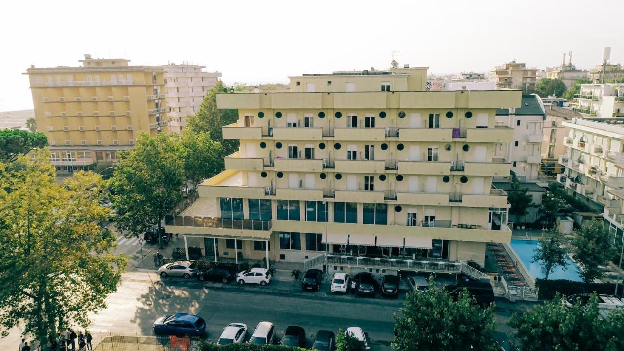 Hotel Beverly Rimini Exterior photo